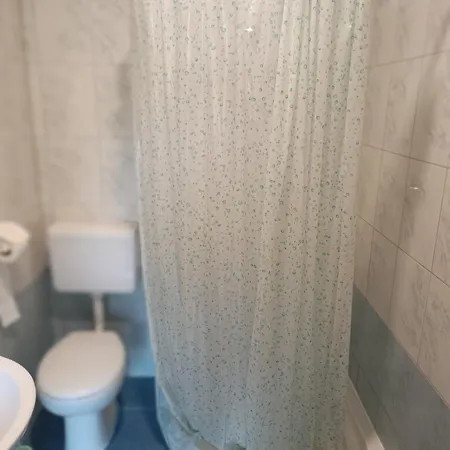Casa de hóspedes Mario 2*